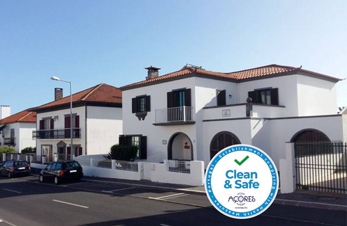 Ponta Delgada Villa | Villa Atlântida - Downtown Ponta Delgada - Free Wifi