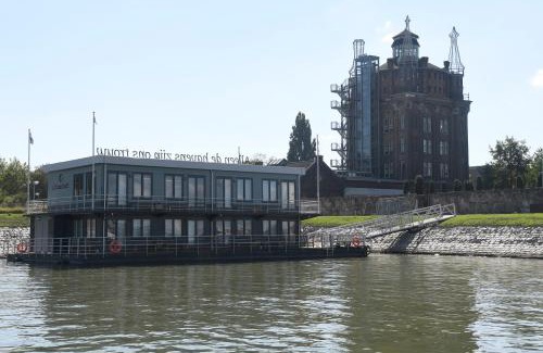 19e Eeuwse Schil Hotel | Villa Augustus