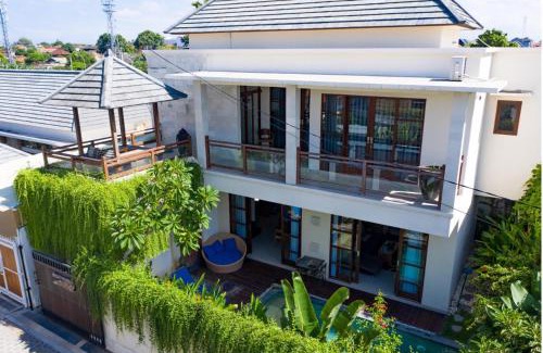 Dewi Sri Villa | Villa Aurikari