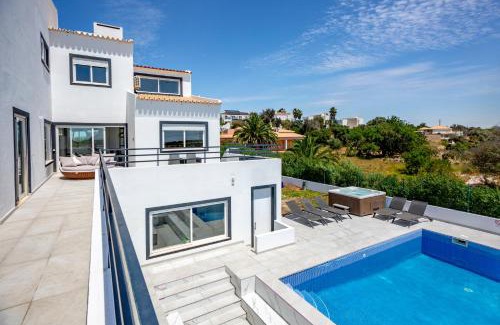 Pera Villa | Villa Avalon by Algarve Vacation