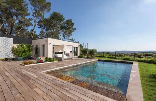 Prades-le-Lez Villa | Villa Avec Hammam, Jacuzzi, Piscine et Ascenseur sur 2000m2 de Jardin Paysagé