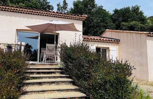 Greoux-les-Bains House | Villa Avec Piscine 3 Chambres et 3 Salles de Bains à Gréoux-les-bains