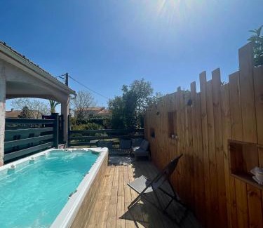 Ghisonaccia Villa | Villa avec piscine entièrement rénovée à 5min de la plage de pinia