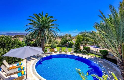 Asprouliani Villa | Villa Avra by Villa Plus