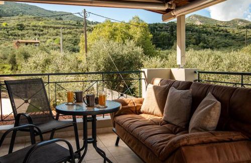 Mouzaki Villa | Villa Azra