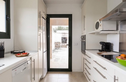 Ariany Villa | Villa Baix des Pujol: Modern Luxury & Relaxation in Mallorca