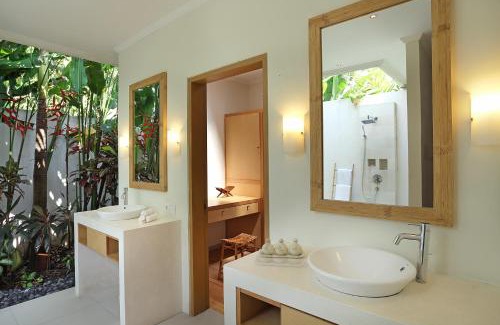 Batubelig Villa | Villa Bali Asri Batubelig