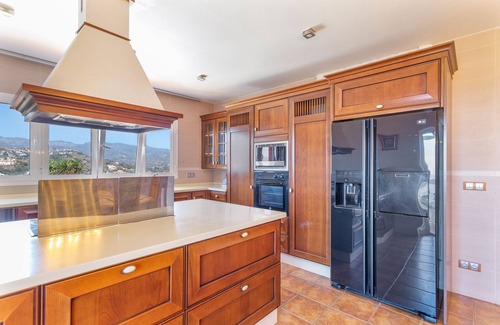 Santa Brigida Apartment | 'Villa bandama golf Valleseco-09' with sea views, Wi-Fi and air conditioning