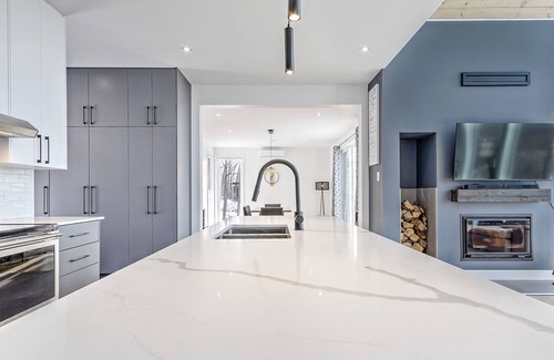 Saint-Damien Ski Chalet | Villa Baraka-Moderna, jacuzzi, lake access & view