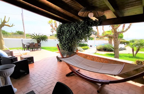 Mazara del Vallo Villa | Villa Barbera, a soli 150m dal mare, piscina privata, parking, wifi, AC