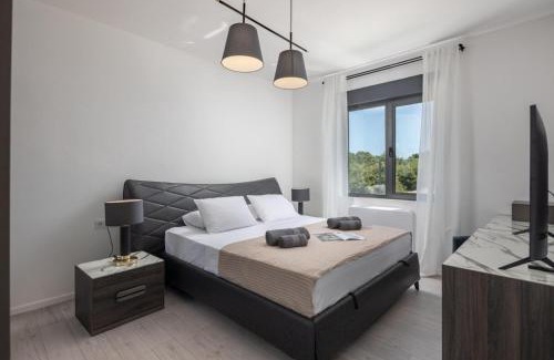 Butkovici Villa | Villa BB with heated salt water pool