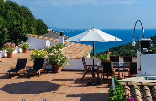 Begur Villa | Villa Begur, Villa Begur, 6 bedrooms, own pool, amazing views