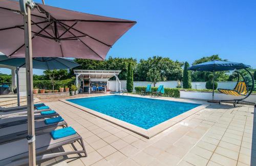 Svetvincenat Villa | Villa Bella by Villa Plus
