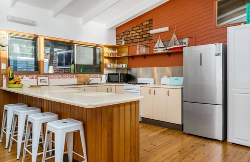 Wooloweyah House | Villa Belza - Lakeside cottage near Angourie beaches
