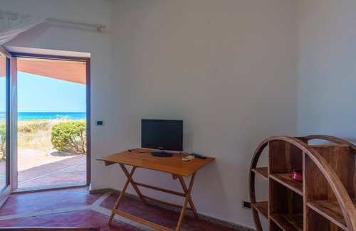 Portobello Villa | Villa 'Beth Luis Nion' with Sea View, Private Terrace and Wi-Fi