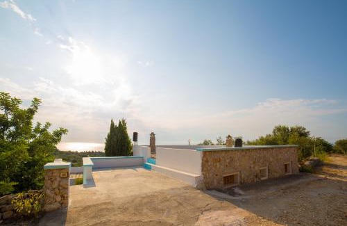 Alessano Apartment | Villa Biagio 1945 - doppio terrazzo panoramico vista mare immersa nella natura con parco giochi
