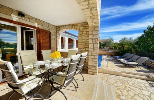 Kastelir-Labinci Villa | Villa Bianca with pool in Tar, Istria