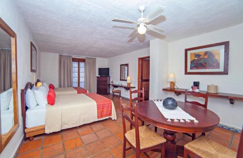 R Hotel | Villa Blanca Huatulco