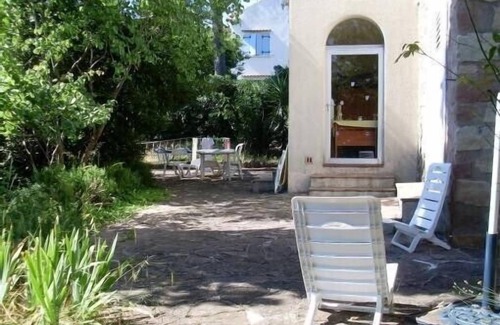 Saint-Aygulf Villa | Villa bottom with garden 350 m from the sea st aygulf