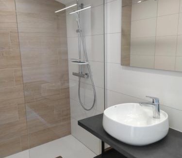 Chatel-Guyon House | villa Bouillat d'Anty