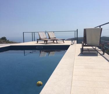 Zavala Villa | Villa Branko