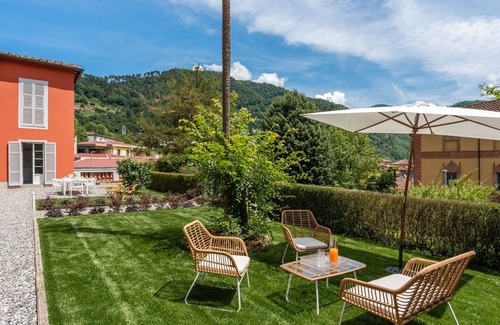 Bagni di Lucca Villa | Villa Brecht relaxes in the countryside of Lucca