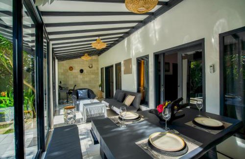 Sawangan Villa | Villa Brezze - Nusa Dua