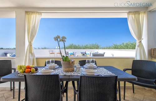 Alghero Villa | Villa Brionis sea view for 12 persons. 7 bedrooms, 5 bathrooms and 3 kitchens