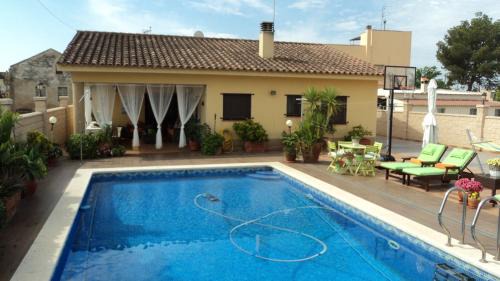 Deltebre Villa | Villa Ca La Vicen