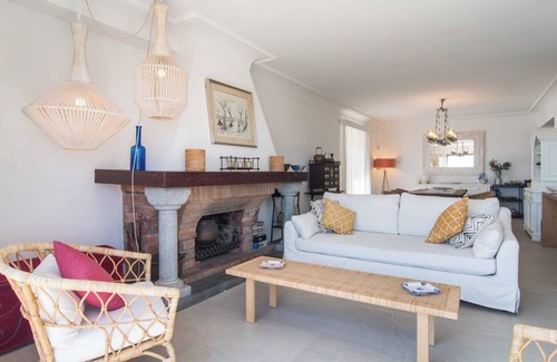 Colonia Sant Jordi Villa | Villa 'Cabrera' with Sea View, Wi-Fi and Air Conditioning