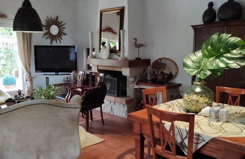 Can Carbonell House | Villa Caldes de Malavella, 5 bedrooms, 10 persons