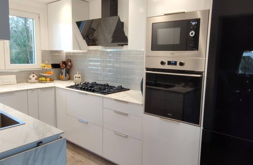 Can Carbonell House | Villa Caldes de Malavella, 5 bedrooms, 10 persons
