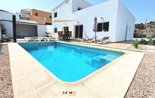 Tarajalejo Villa | Villa Calma Climatized pool Private Jacuzzi Spa in Tarajalejo
