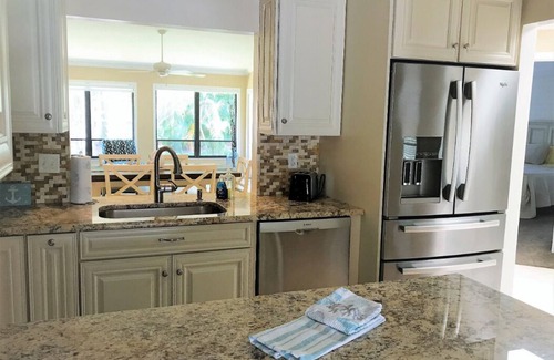 Sarasota Villa | Villa Calmia/Close to Siesta Key/Heated Pool