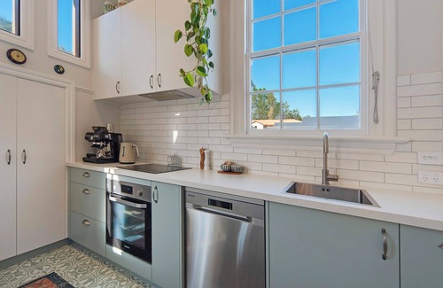 Nelson Villa | Villa Cambria - Where Tranquility meets Modern Comfort in Nelson's Heart