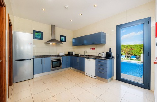 Cala d'Or Villa | Villa "Can Baltasar" with Mountain View, Private Pool & Wi-Fi