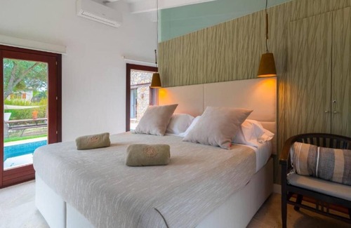 Valldemossa Villa | Villa 'Can Ganesha' with Mountain View, Private Pool and Wi-Fi