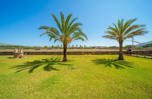 es Bacares Villa | Villa Can Mosca, garden and swimming pool close to beach