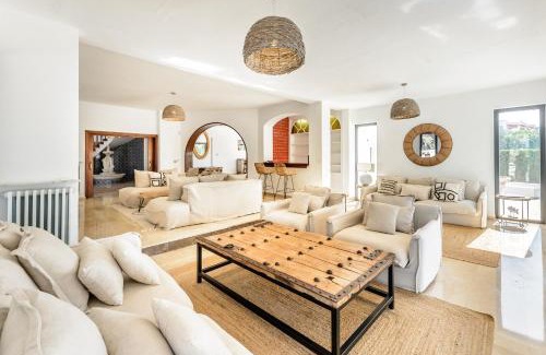 San Antonio Bay Villa | Villa Can Ravi