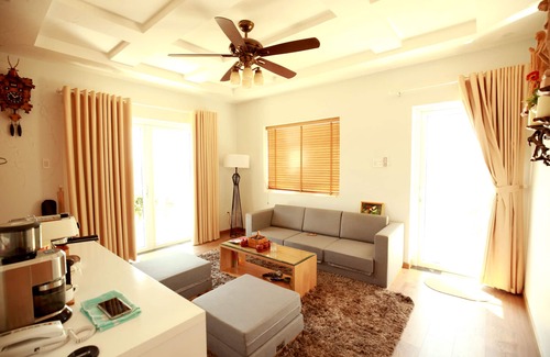 Phuong Villa | Villa Cao Gia Chi Bao (Hillside Luxury Villa Valley View)