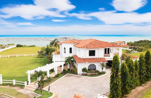 El Palmar Villa | Villa Carisma by Acomodo Vistamar