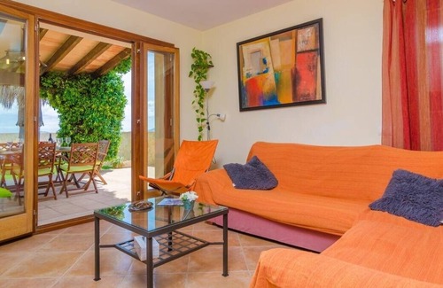 Vilafranca de Bonany Villa | Villa 'Carles' with Mountain View, Private Pool and Wi-Fi