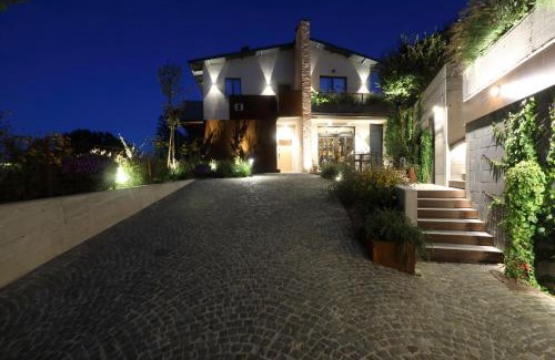 Barolo Villa | Villa Carla @ Barolo