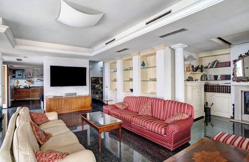 Ospedaletti Villa | Villa 'Caroleo' with Sea View, Private Pool and Wi-Fi
