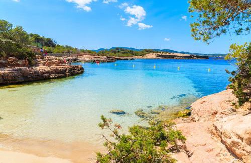 San Antonio Bay Villa | Villa Carvi