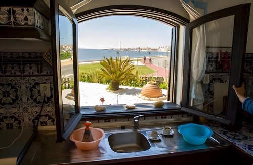 Barra Villa | Villa 'Casa Do Bico' with Balcony, Wi-Fi and Air Conditioning