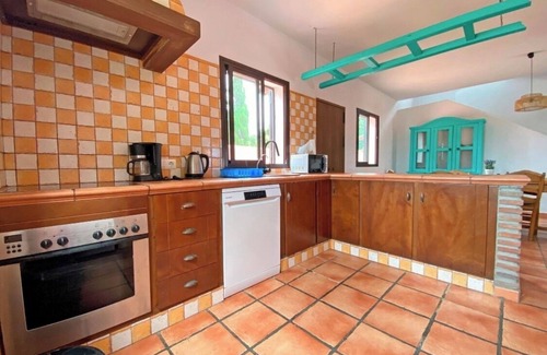 El Palmar Villa | Villa 'Casa Fatima' with Sea View, Private Pool and Wi-Fi