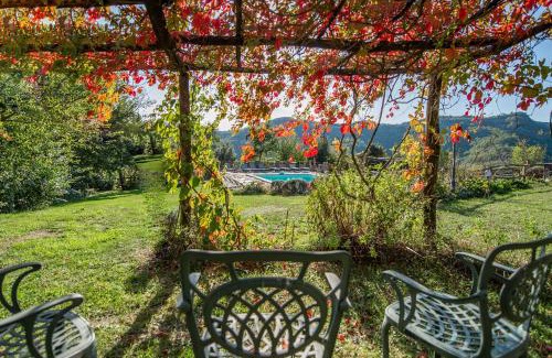 San Giustino Villa | Villa Case a Cantuccio by Mmega