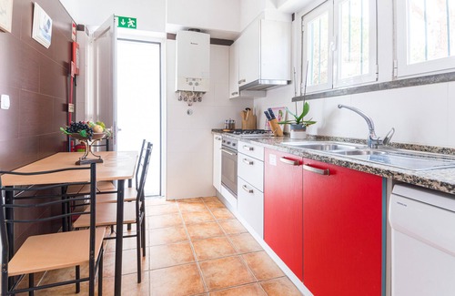 Colares Villa | Villa Cassandra - Cozy villa with swimming pool at a short distance to the ocean