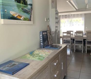 Seynod Villa | Villa Catalina